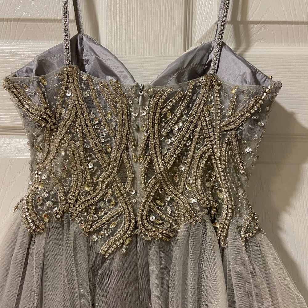 Designer prom/ homecoming/cocktail dress silver - Picture 5 of 6